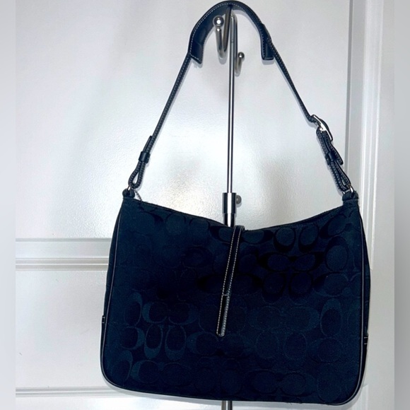 Women’s coach shoulder bag - Picture 2 of 5